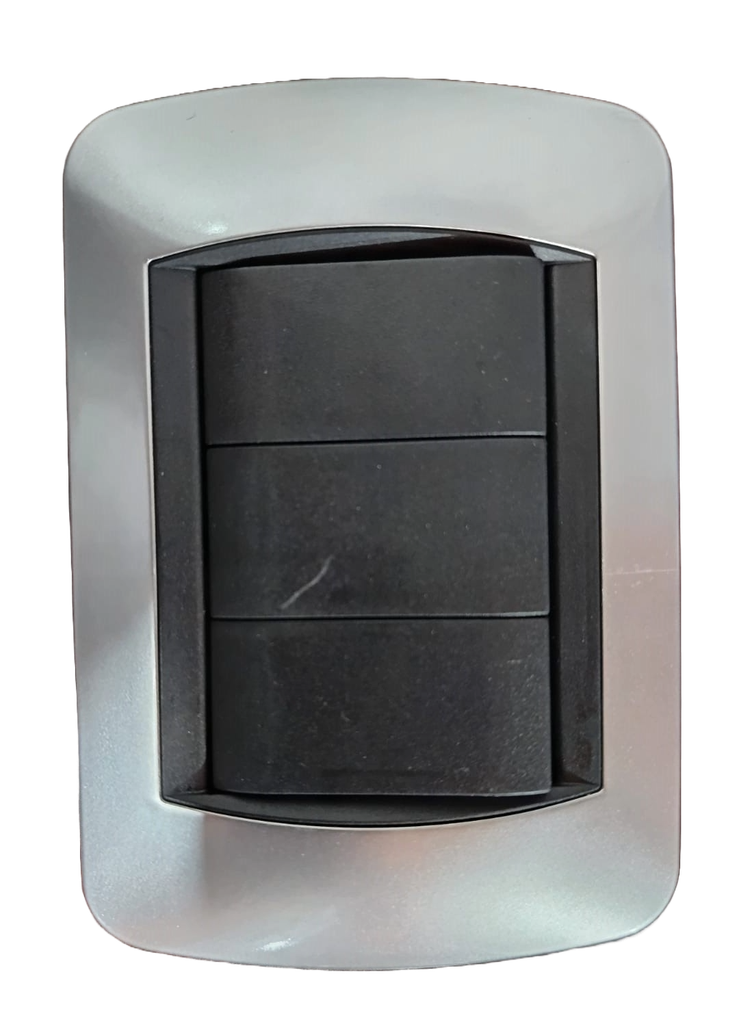 APAGADOR TRIPLE SERIE BV COLOR PLATEADO