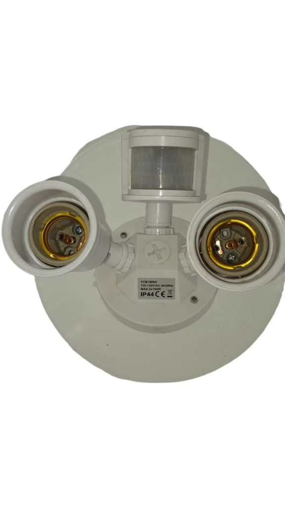 LAMPARA PARA 2 REFLECTORES CON SENSOR DE MOVIMIENTO PLASTICO